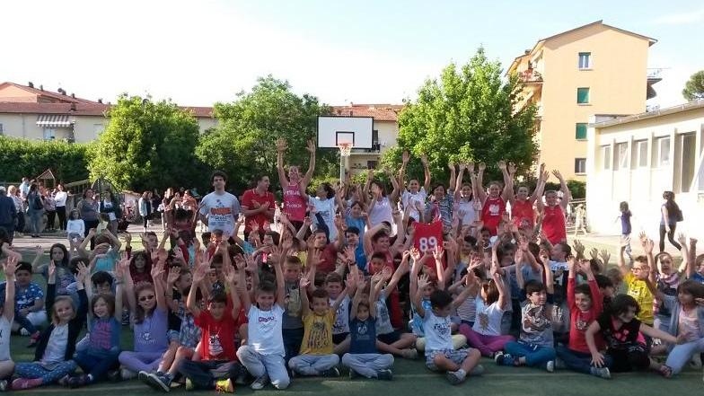 Le Mura portano il basket tra i banchi di scuola