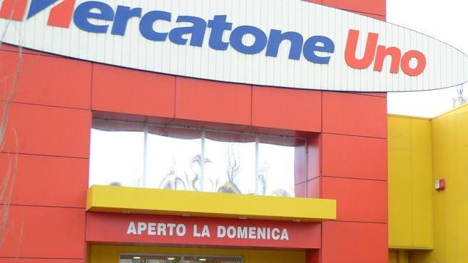 Il Mercatone Uno riparte in attesa degli acquirenti