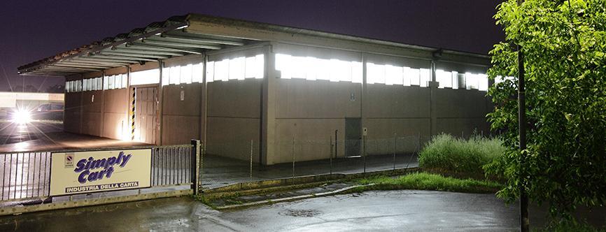 Fiamme in un'azienda, disastro sventato da una guardia giurata