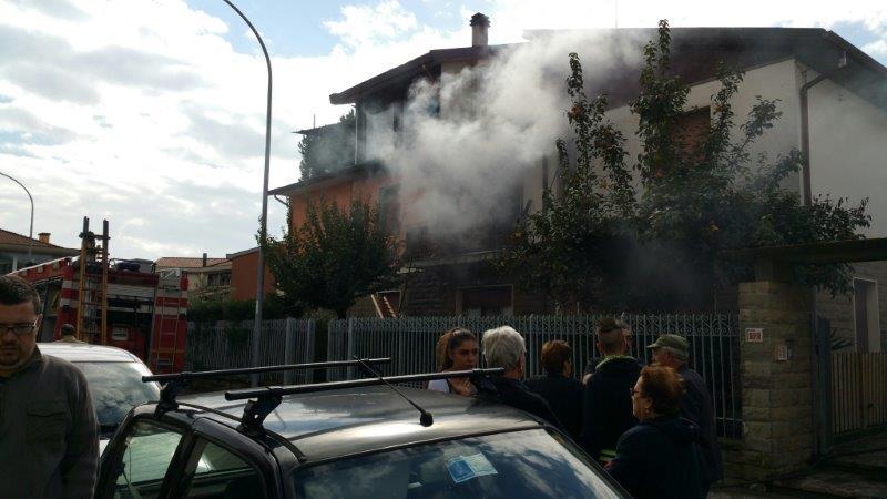 La casa dove si è sviluppato l'incendio