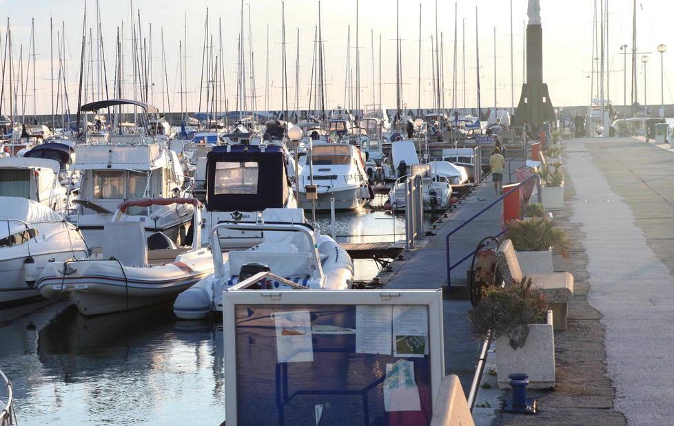 Viareggio porto, la nautica fa la sua proposta 