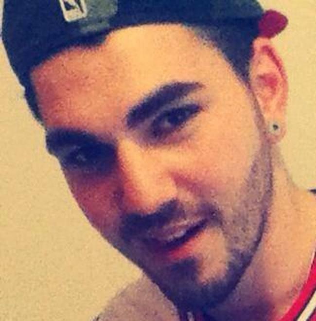 Il paese dà l’addio a Riccardo La fidanzata: «Non ci credo»