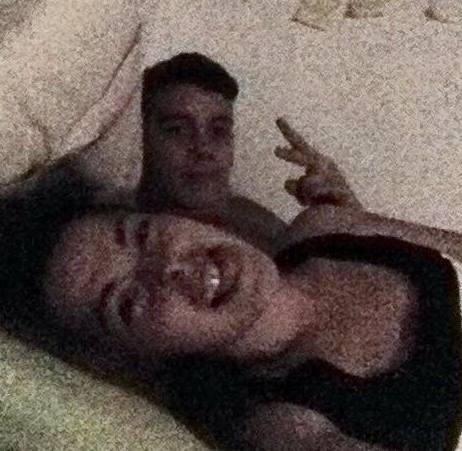 «Ehi nano, ti amo. Ricordi questa foto?»
