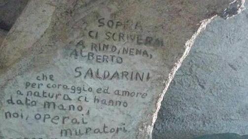 Architettura e arte Centinaia in fila