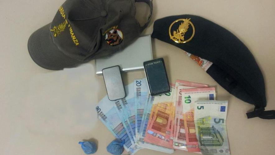 Arrestato corriere dell’eroina aveva con sé oltre 30 grammi