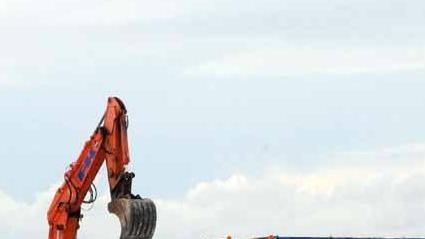 I cantieri anti erosione spaccano ancora i balneari