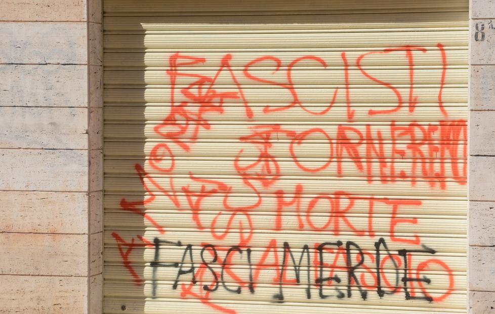 Tensioni tra Casa Pound e antifascisti 