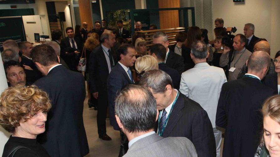 Bper apre a Reggio la filiale senza code