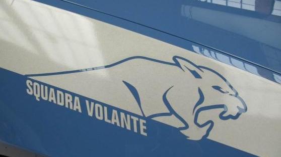 Modena, poliziotto rischia la vita per salvare un 19enne