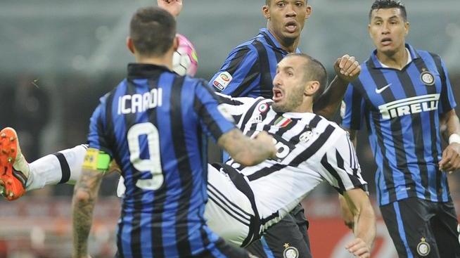 Inter-Juventus, un punto e due legni