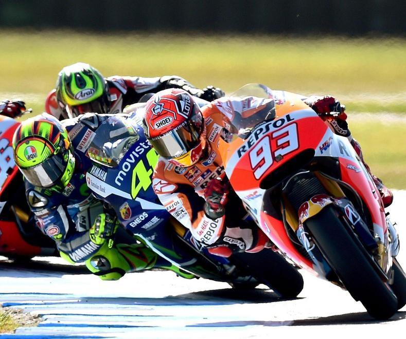 Marquez beffa Lorenzo, Rossi solo 4º 