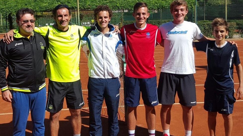 Tennis Modena show con una pioggia di titoli