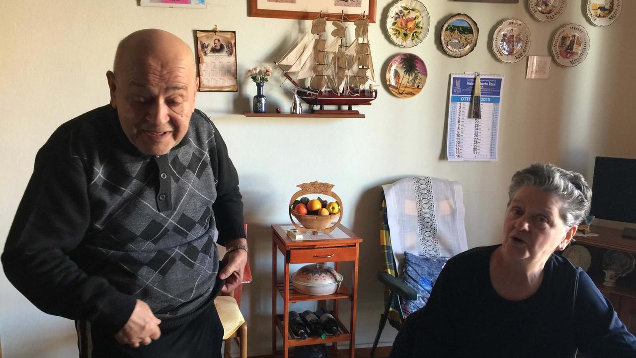 I due anziani rapinati in casa