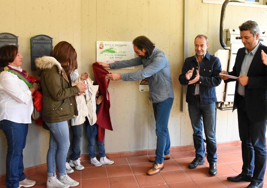 Piscina comunale Comincia l’era nel ricordo di Finetti 