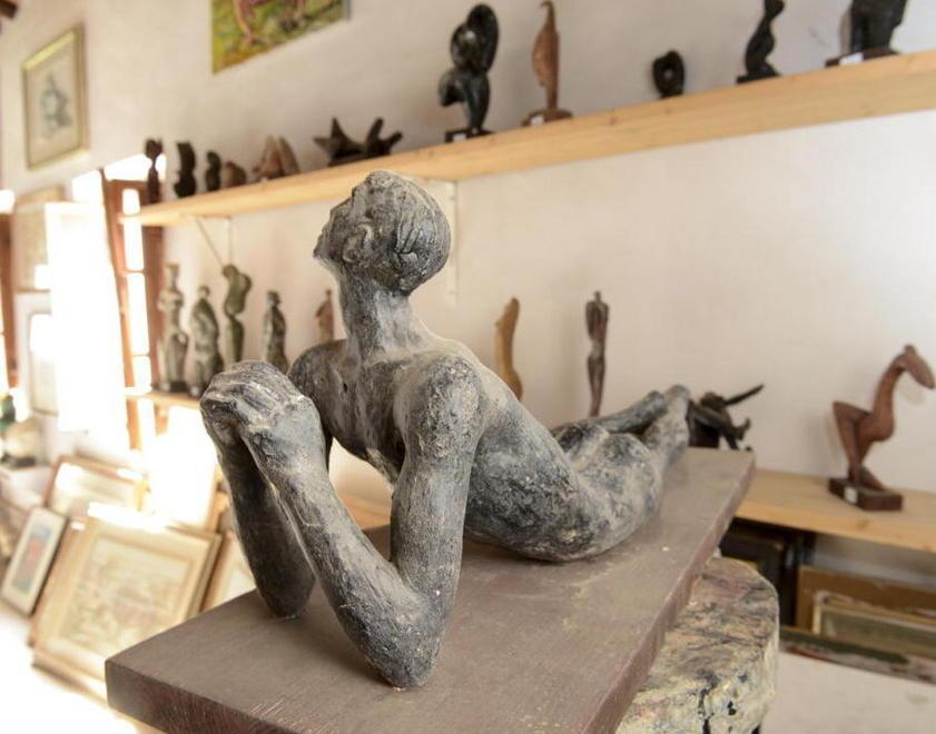 «Le opere? Meglio venderle che chiuderle nelle scatole» 