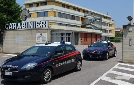 Colpo grosso in abitazione forzata anche la cassaforte 