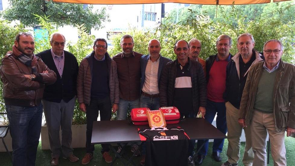 Due defibrillatori consegnati alla squadra di calcio