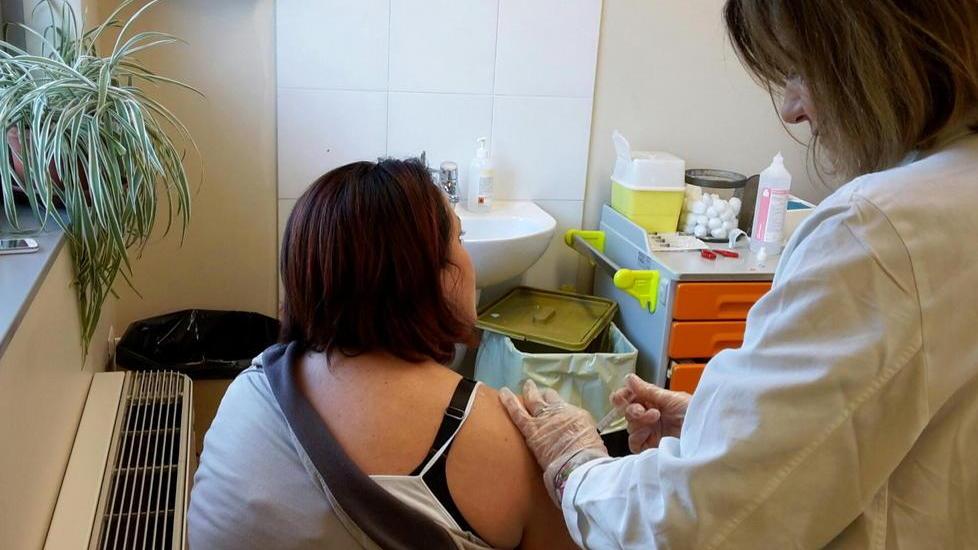 Una vaccinazione
