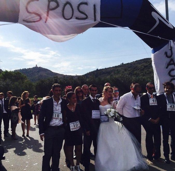 Jacopo Boscarini e Katerina Stankiewicz sotto l'arco di fine gara