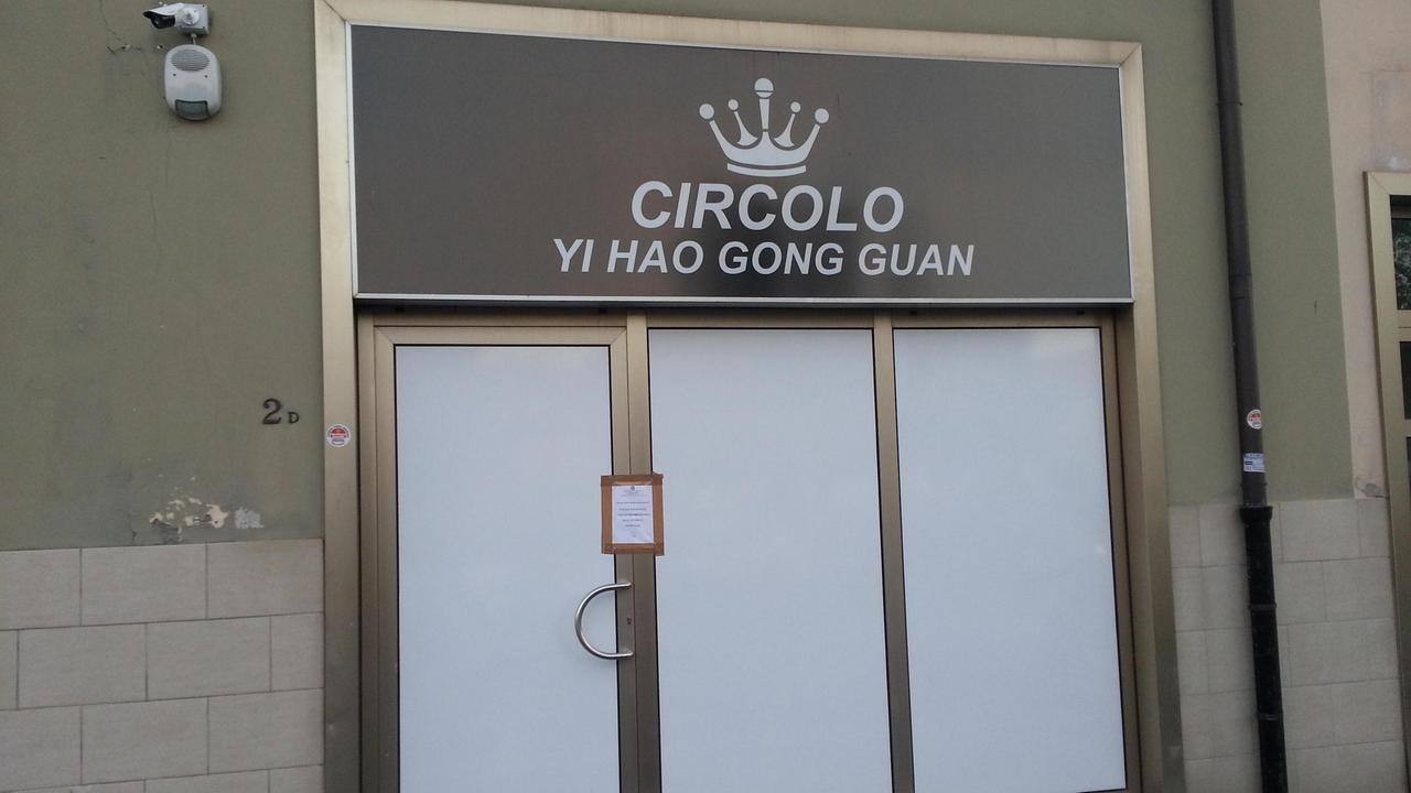 Il circolo cinese sequestrato dalla polizia in via Bovio