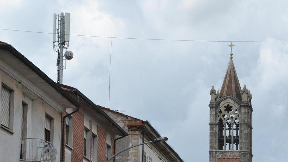 Quindici aree per i tralicci. Uno anche al Carmine