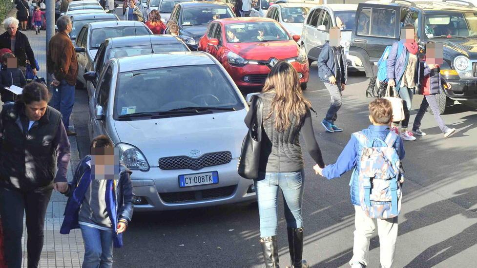 Senza più le strisce per due mesi traffico da Far West alla Barriera