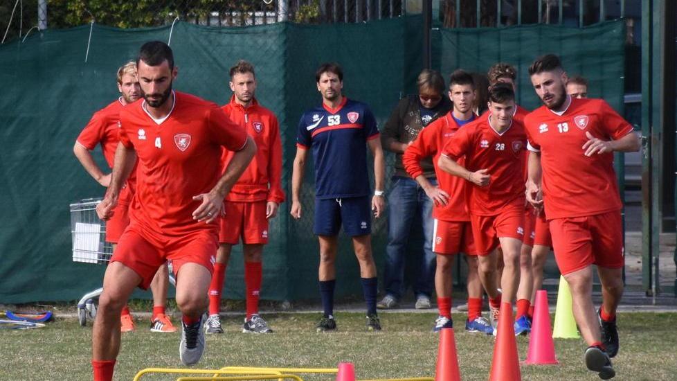 Mercato biancorosso chiuso Nessun giocatore in prova