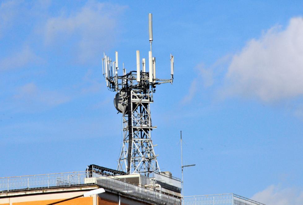 Telefonia, due impianti da potenziare