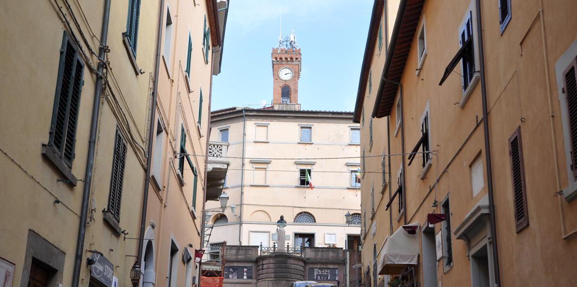 Una veduta del Comune di Castagneto Carducci