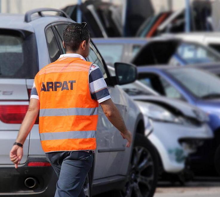 Pozzo e fosso inquinati multato autolavaggio 
