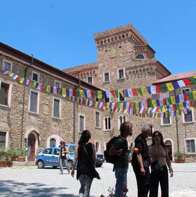Al Lama Tzong Khapa in mostra le antiche reliquie dei Buddha
