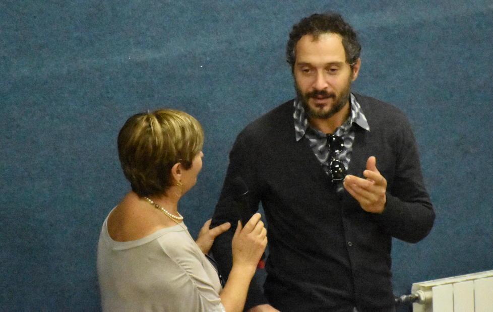 Claudio Santamaria incanta gli alunni dell’Ungaretti 
