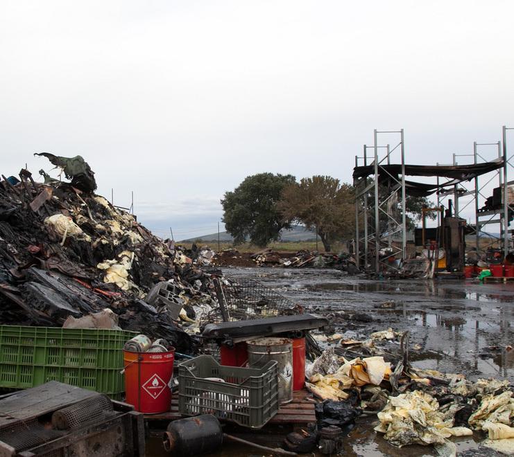 Distrutta da un incendio la Ecopramal 