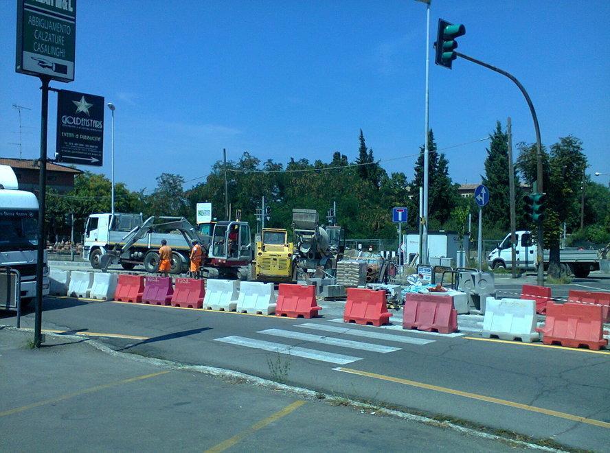 Quasi ultimata la nuova rotonda 