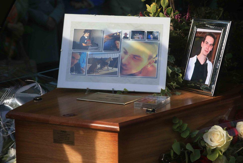 «Omicidio atroce e da chiarire Paese chiuso per lutto cittadino»