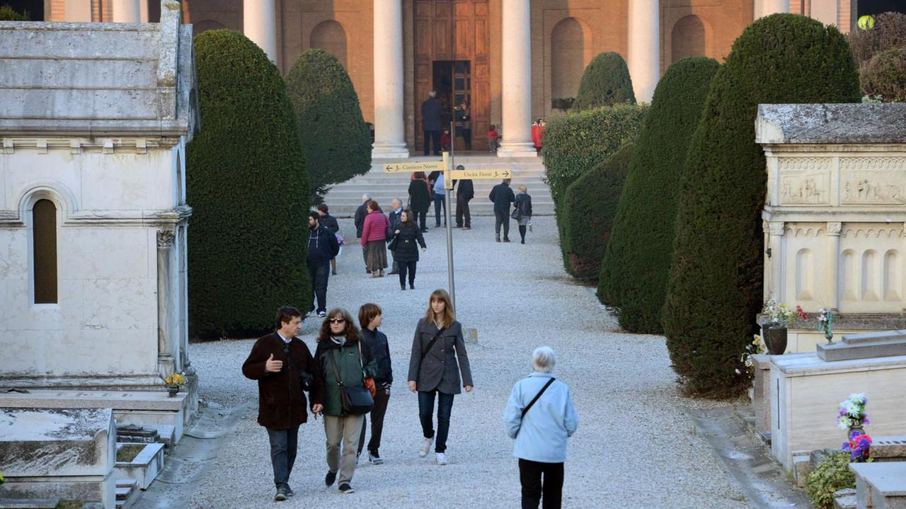 Il cimitero di San Cataldo di Modena: la parte monumentale