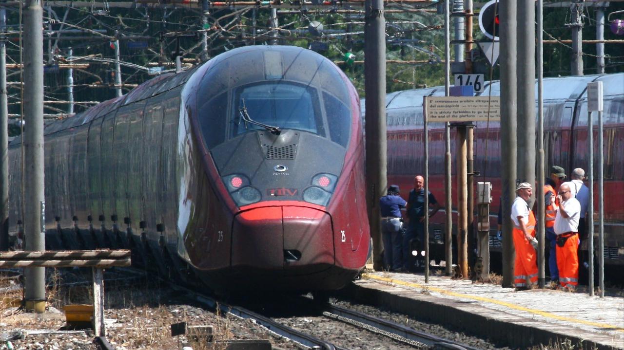 Disservizi continui sui treni, dice la Lega Nord