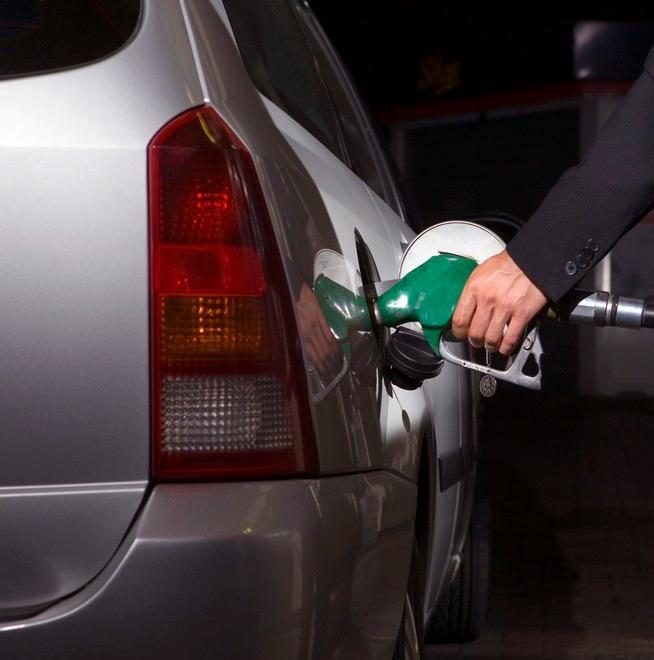 Stop ai furbetti della benzina «Controlli sui prezzi dichiarati» 