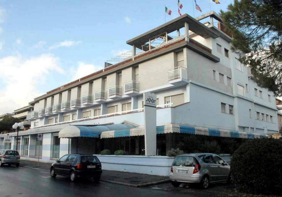Ex Mediterraneo, il degrado è servito 