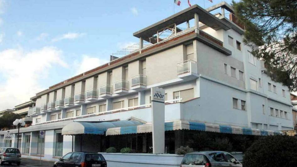Ex Mediterraneo, il degrado è servito