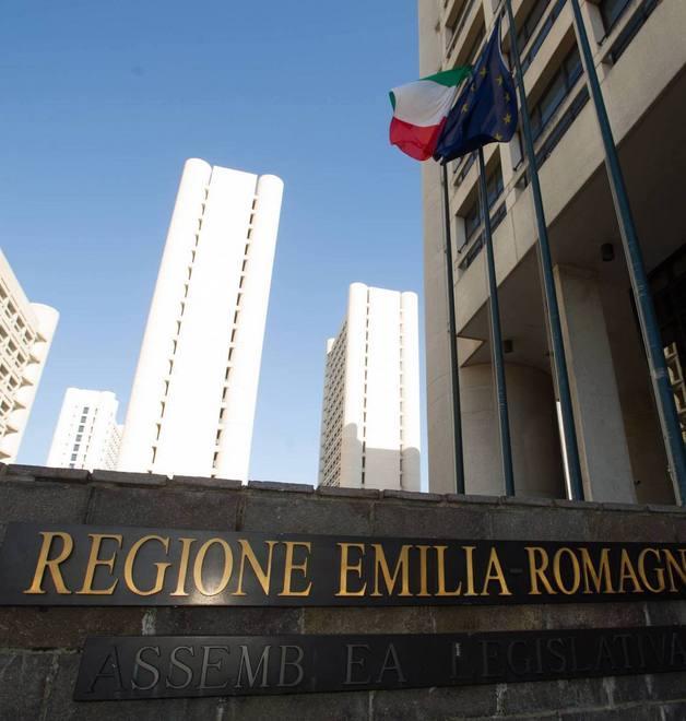Testamento biologico in Emilia Romagna già raccolte 3mila 500 firme per la legge