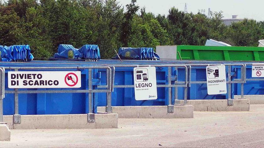 Già distribuiti i primi buoni in cambio di flaconi di plastica