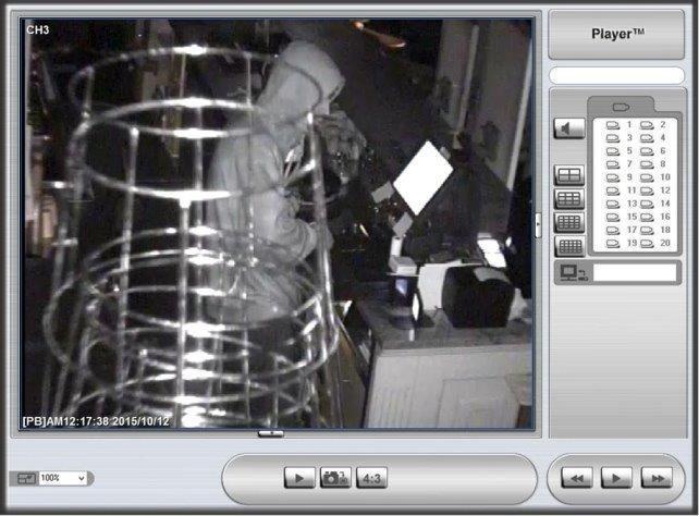 L'uomo arrestato per la prima spaccata al Carolina Cafè
