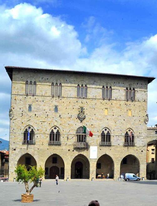 Dal prefetto i dipendenti del Comune di Pistoia 