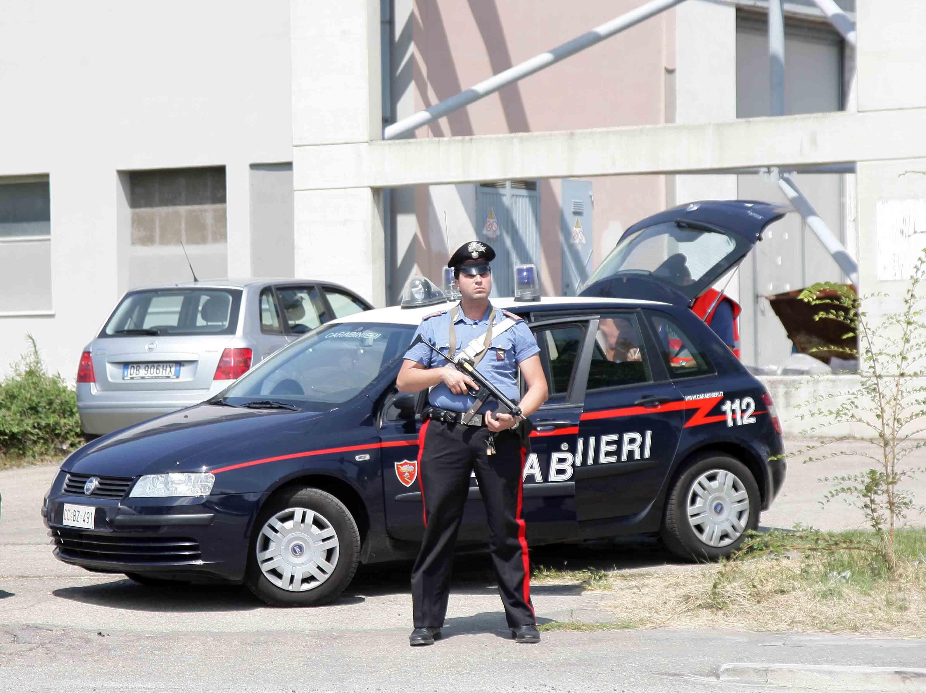 Ragazzo arrestato per mezzo chilo di hashish e marijuana