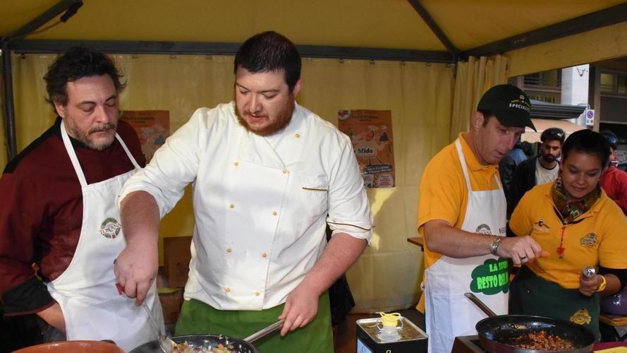 Sul ring dei fornelli ribollita batte gulasch