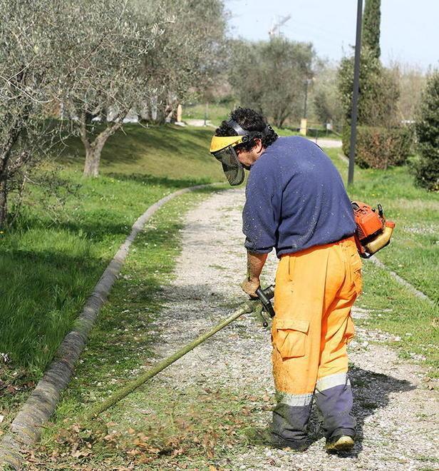 Sconti sulle tasse per chi lavora gratis per il Comune 