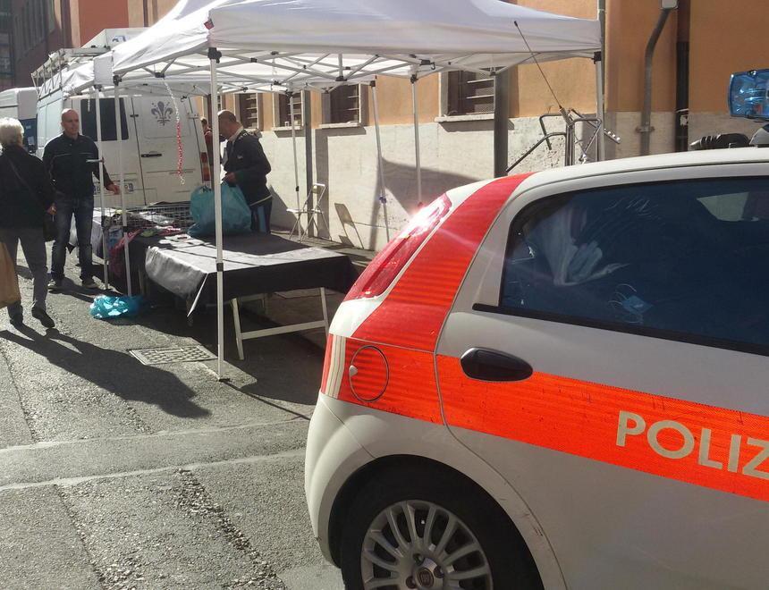 Ambulanti abusivi: multa da 5mila euro 