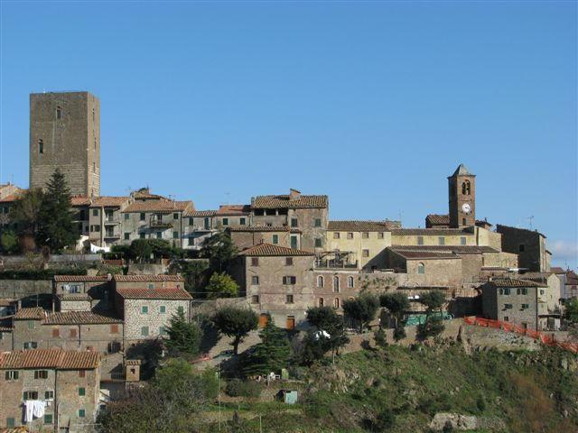 Una veduta di Montecatini Valdicecina
