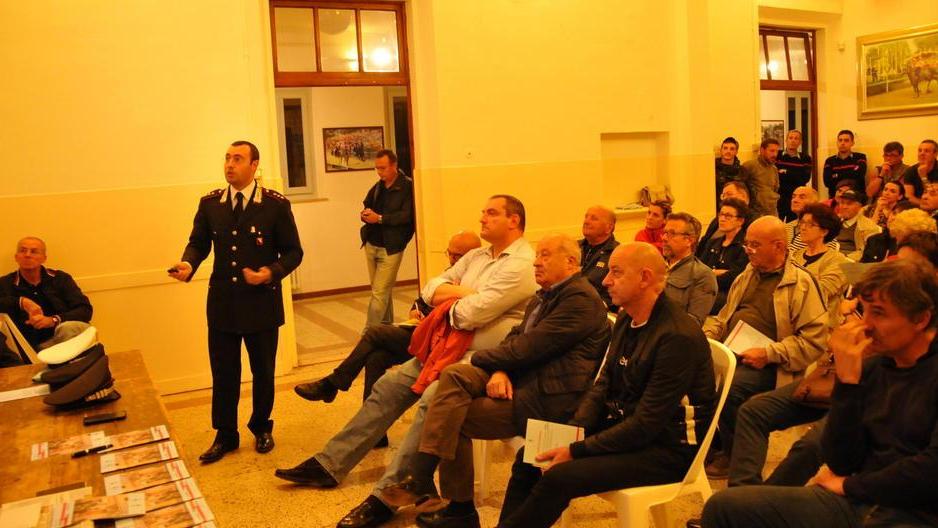A lezione dai carabinieri contro furti e rapine